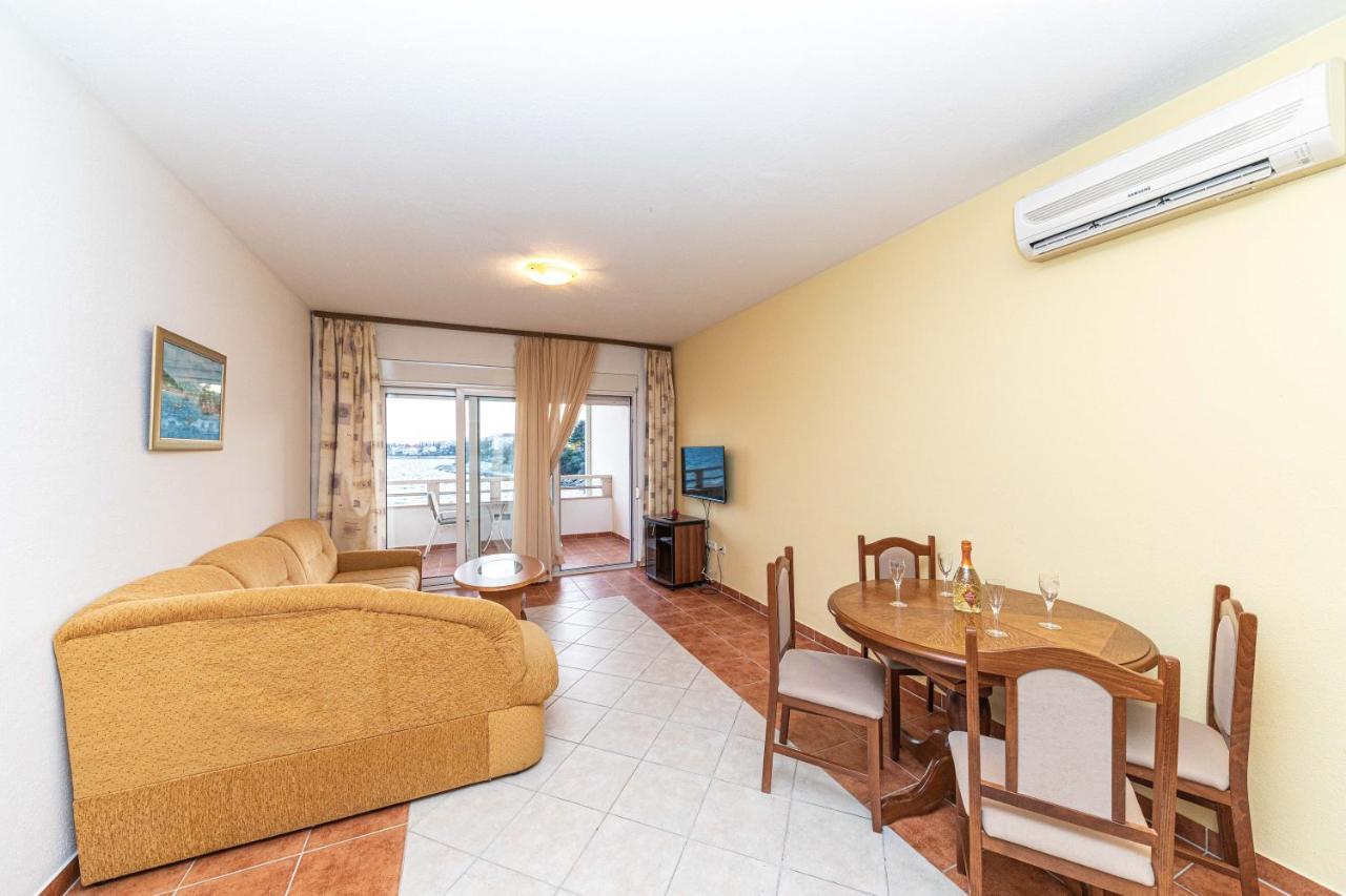 Sea View Apartments Sirena Okrug Gornji Kültér fotó